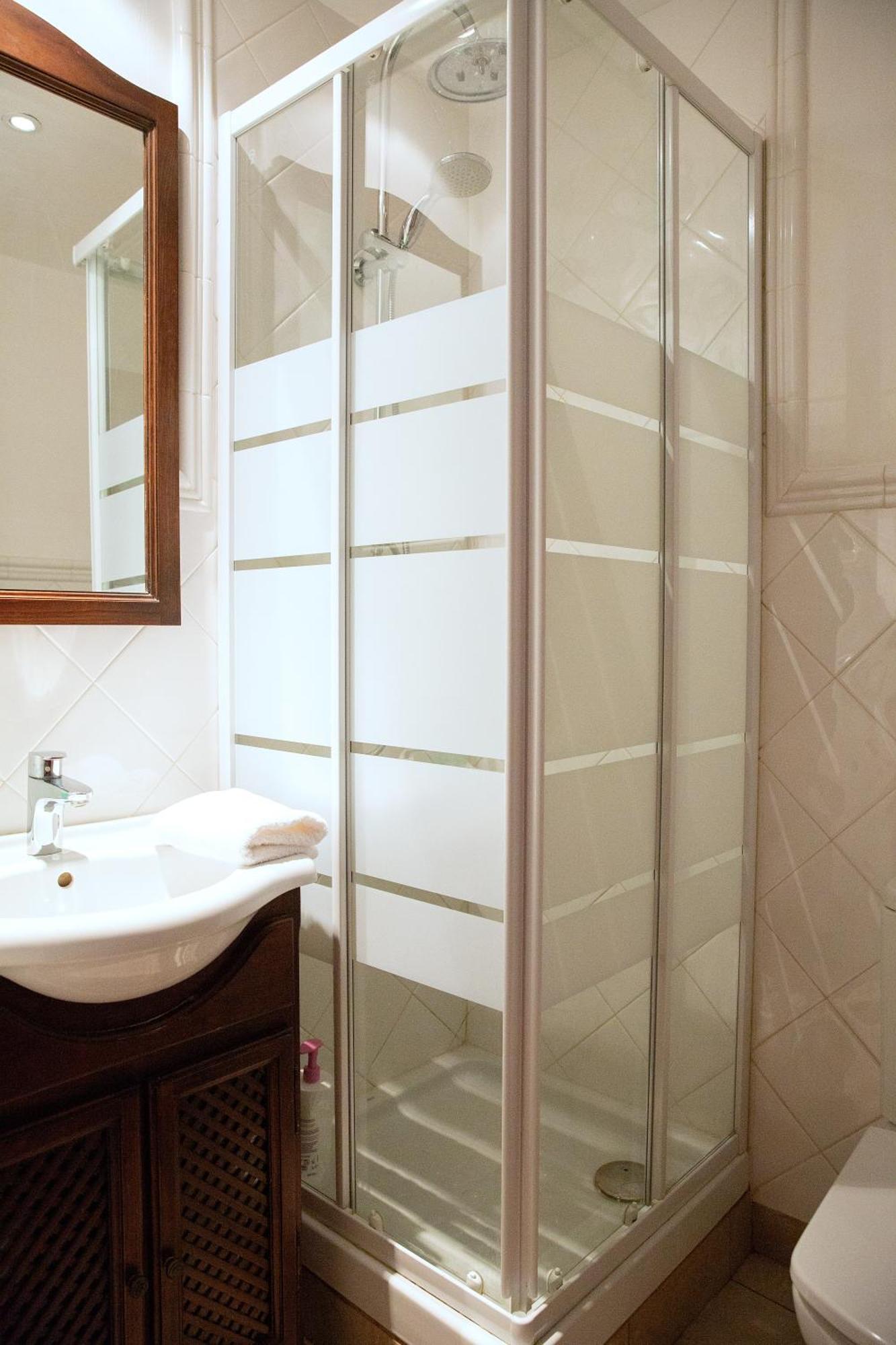 Lc Miguel Molino - Alfonso I Apartment *